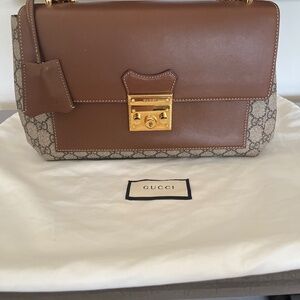 Gucci shoulder bag